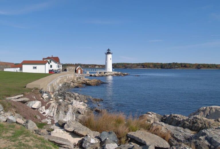 Hampton Falls, NH J Carnes & Son Roofing