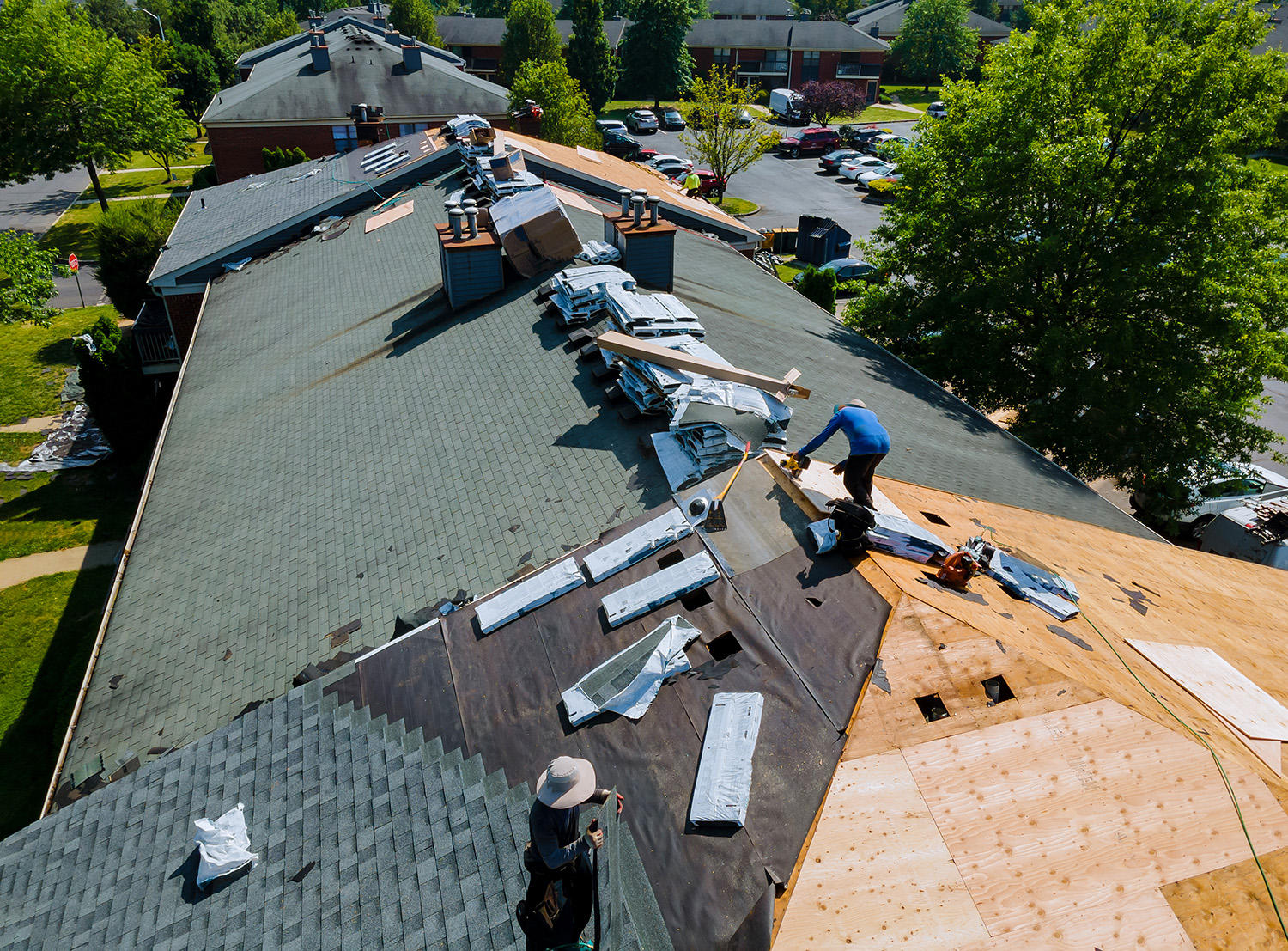 Roofing contractor